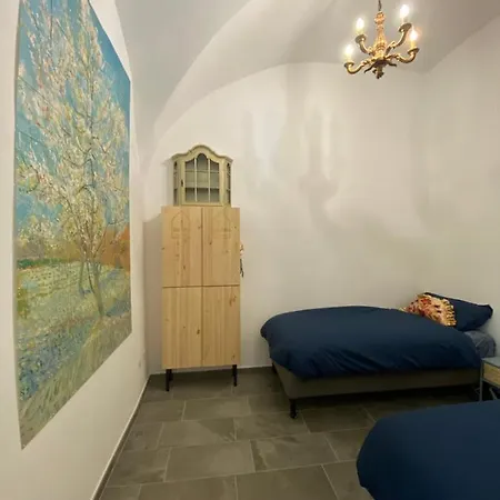 Casa * Barna